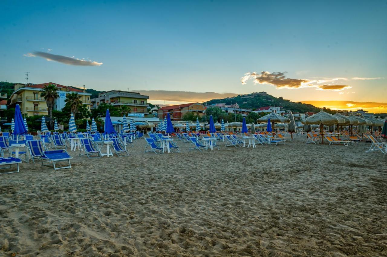 Hotel Miramare - Silvi Marina Εξωτερικό φωτογραφία