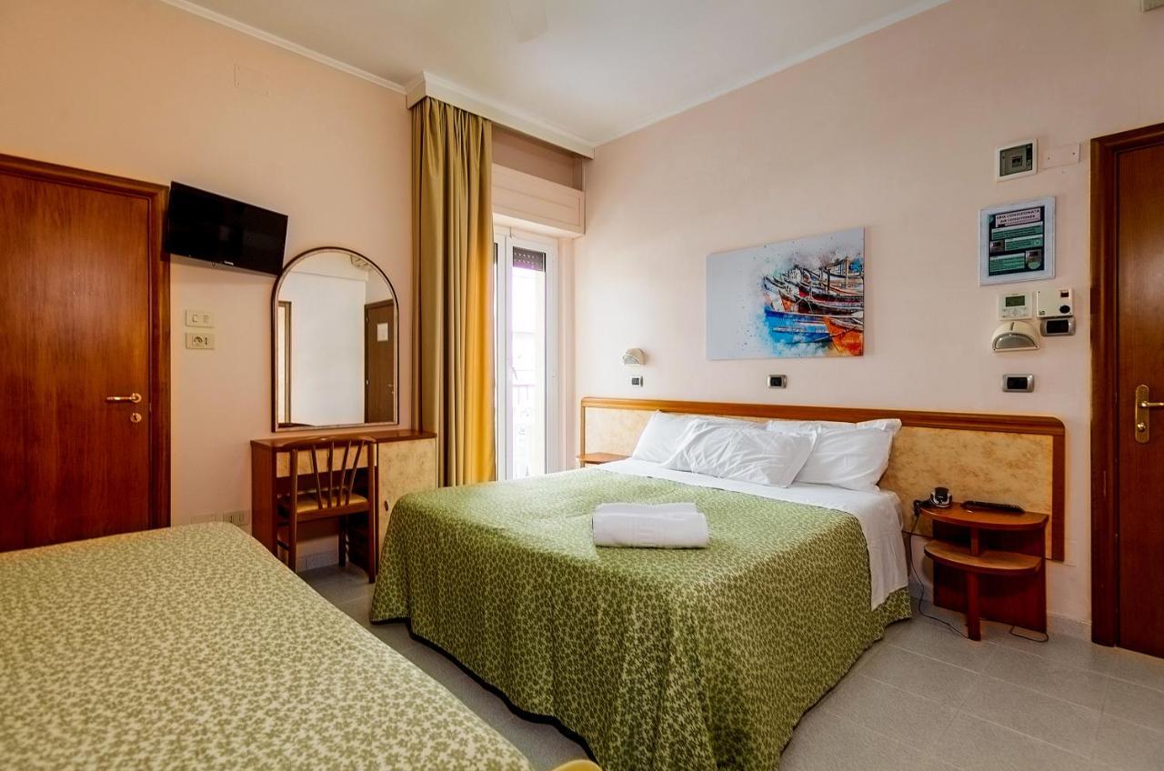 Hotel Miramare - Silvi Marina Εξωτερικό φωτογραφία