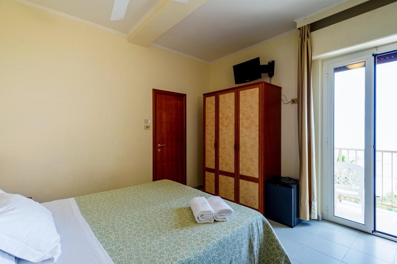 Hotel Miramare - Silvi Marina Εξωτερικό φωτογραφία
